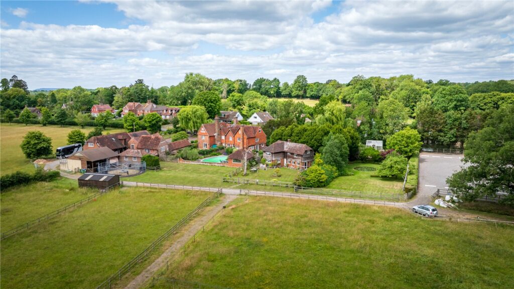 Loxwood Road, Rudgwick, Horsham, West Sussex, RH12 3DR