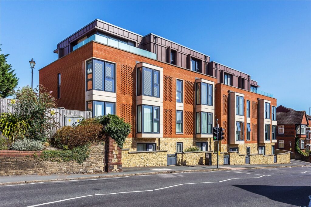 Queens Place, Denzil Road