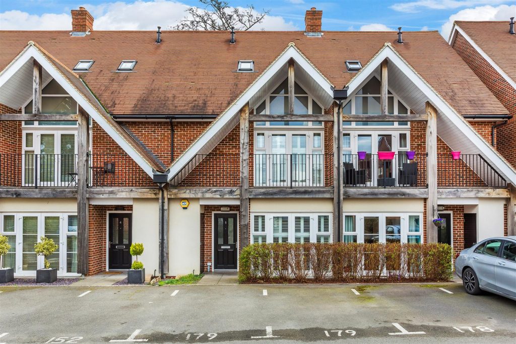 Romans Close, Guildford