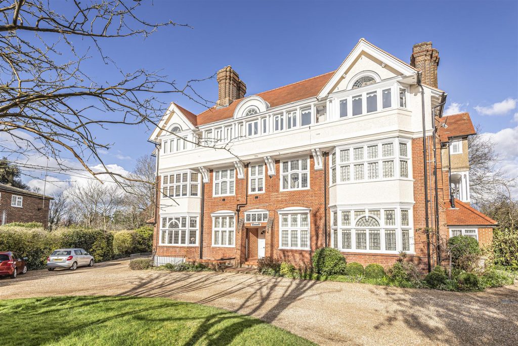 Lower Edgeborough Road, Guildford