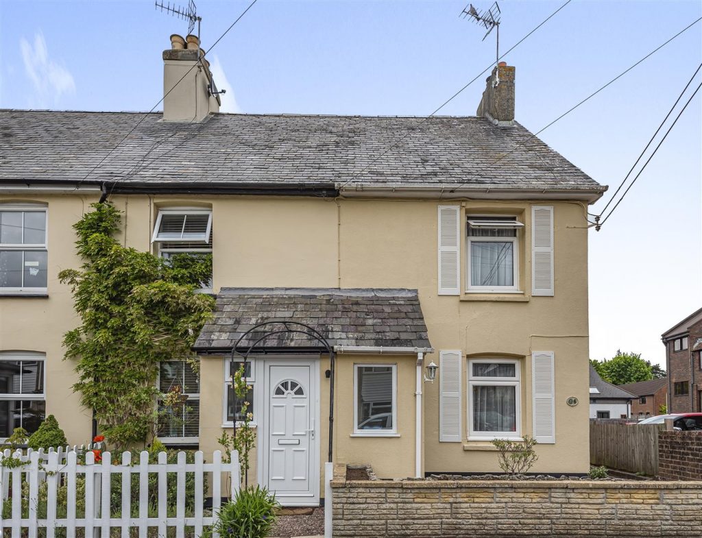 Newtown Road, Liphook