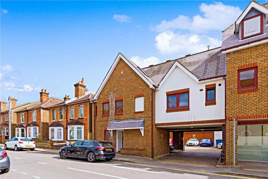 Artillery Road, Guildford