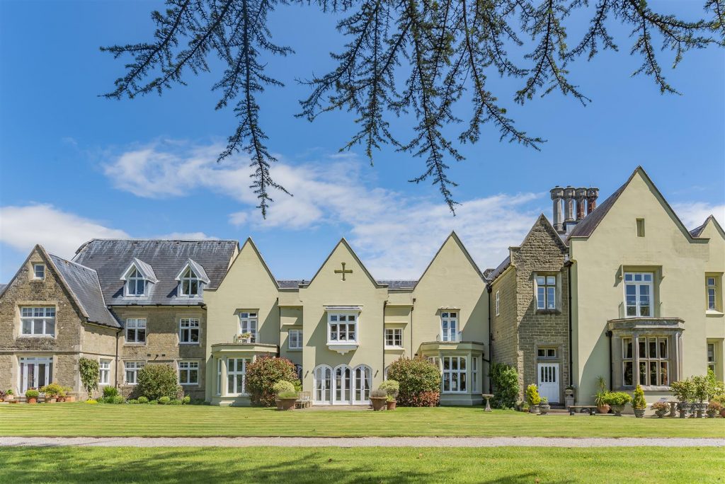 Woolmer Lane, Bramshott, Liphook