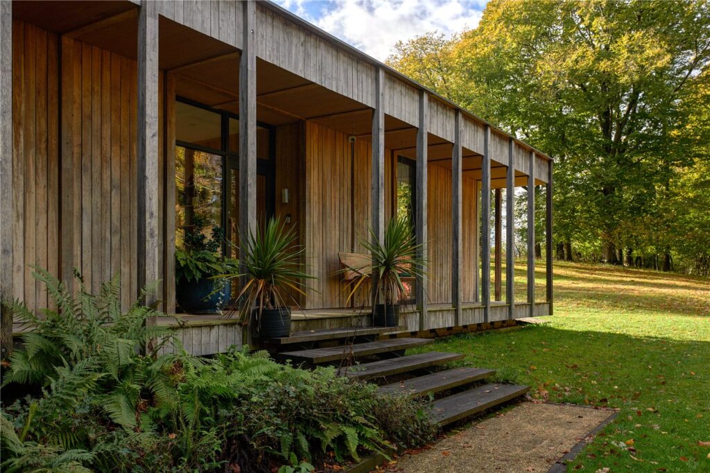 Shoppe Hill, Dunsfold