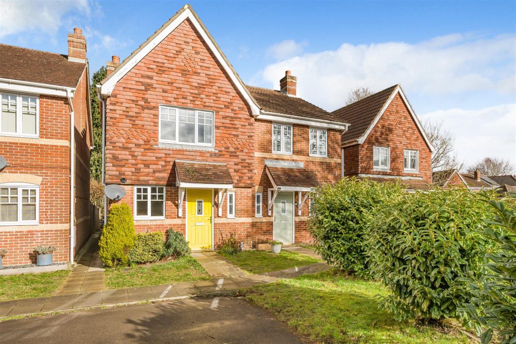 Ottawa Drive, Liphook