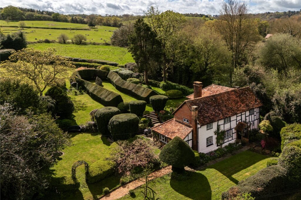 Thorncombe Street, Bramley, Guildford, Surrey, GU5 0LZ