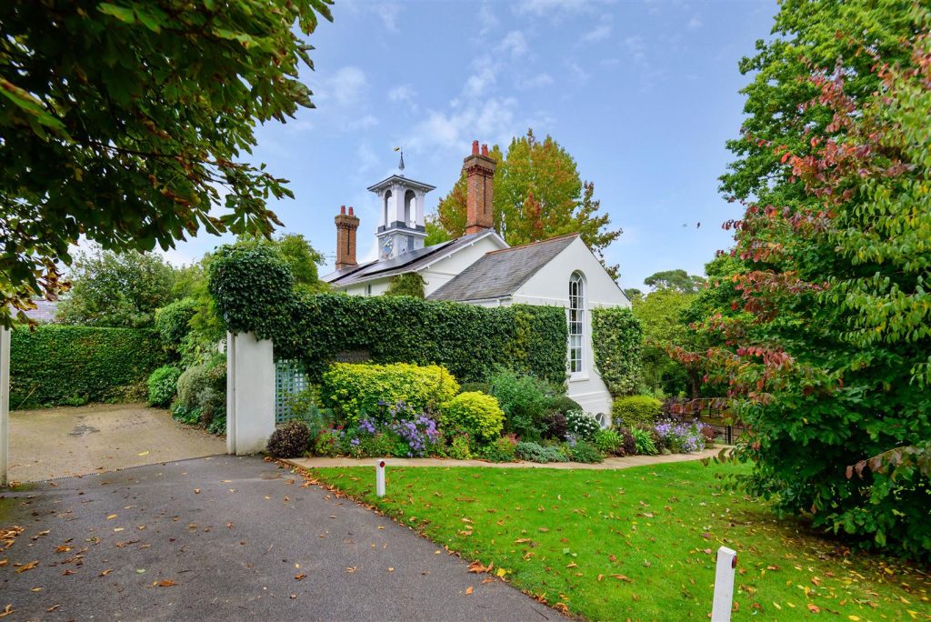 Knowle Lane, Cranleigh