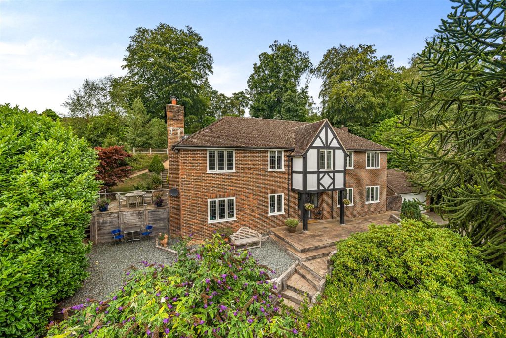 Stoatley Rise, Haslemere