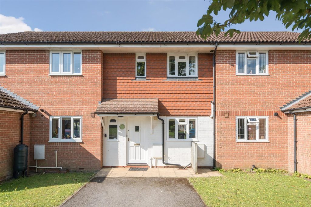 Glen Close, Beacon Hill