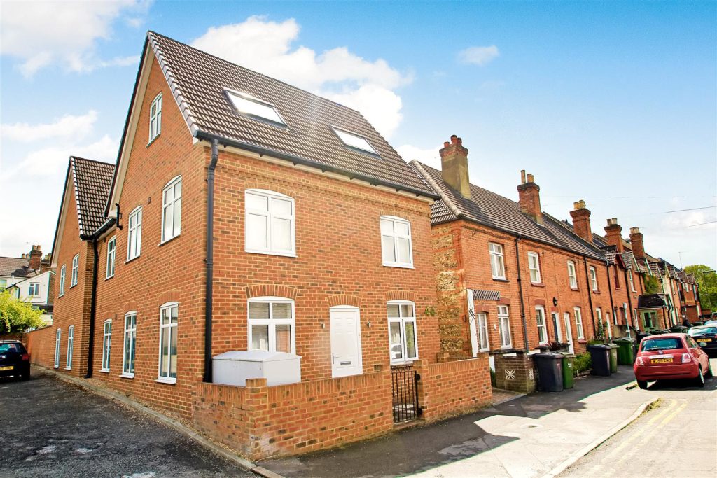 Falcon Road, Guildford