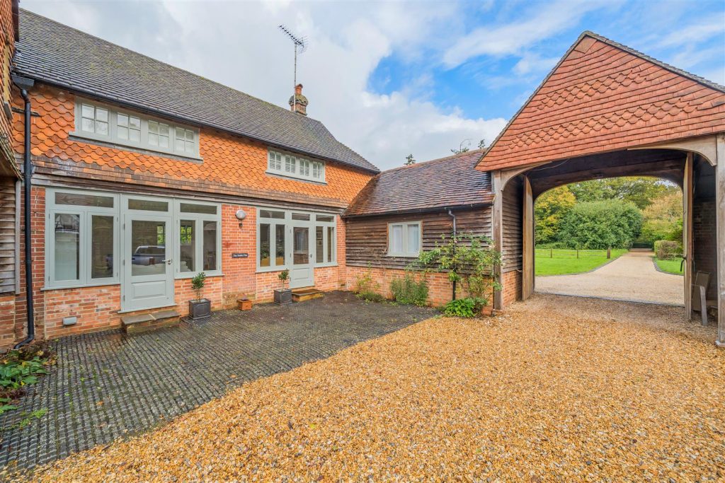 Ramster, Chiddingfold