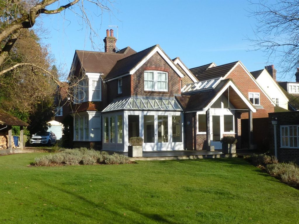 Meadow Vale, Haslemere