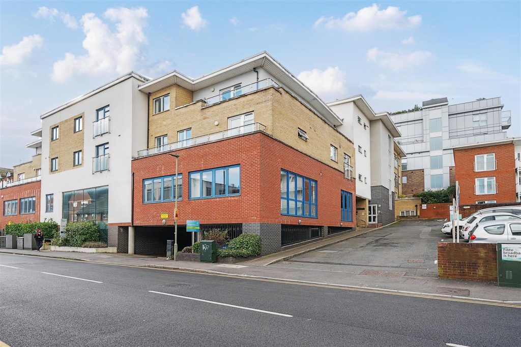 Walnut Tree Close, Guildford