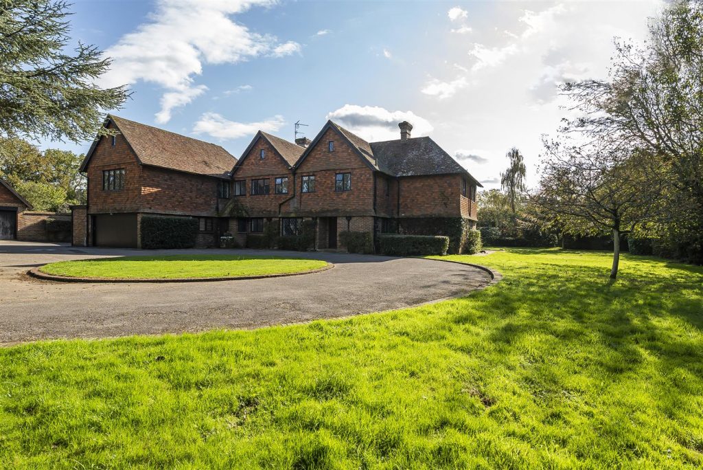 Horseshoe Lane, Cranleigh