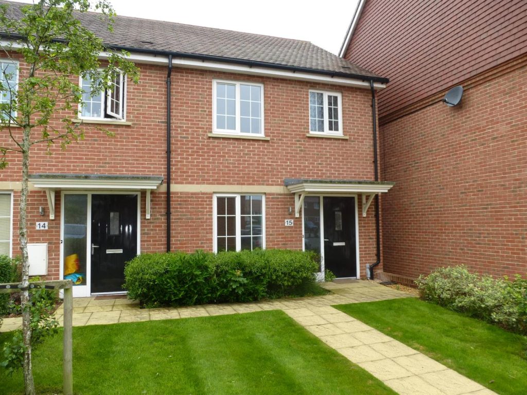 Edmonton Way, Liphook