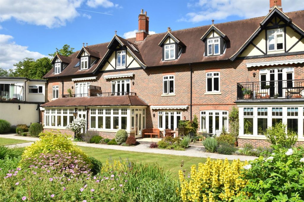 Horsham Road, Bramley, Guildford