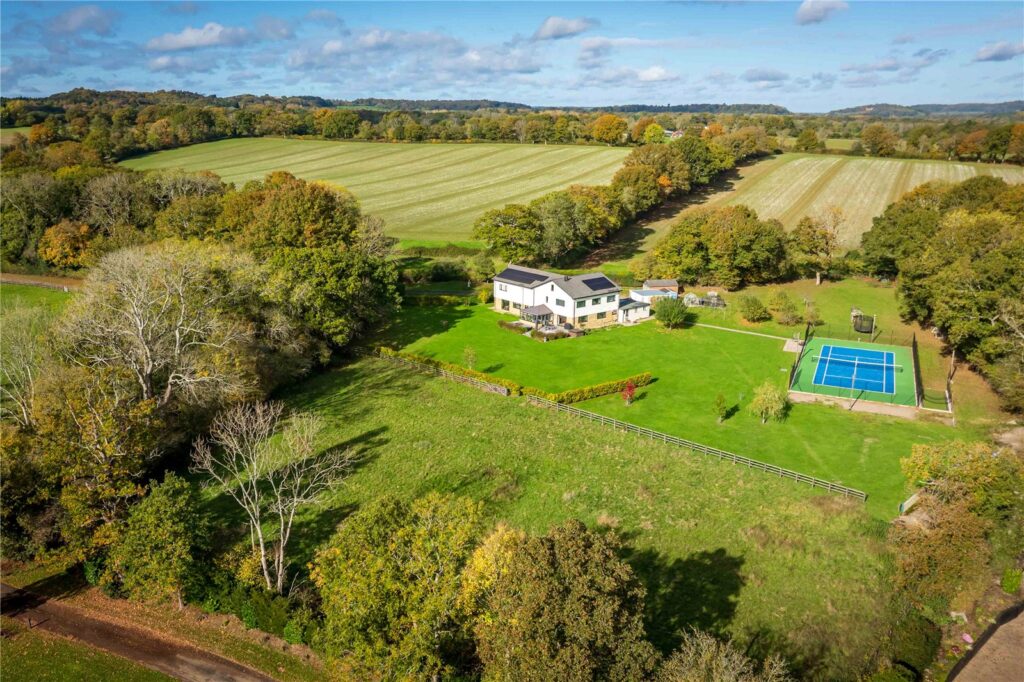 Pepperbox Lane, Bramley, Guildford, Surrey, GU5 0LW