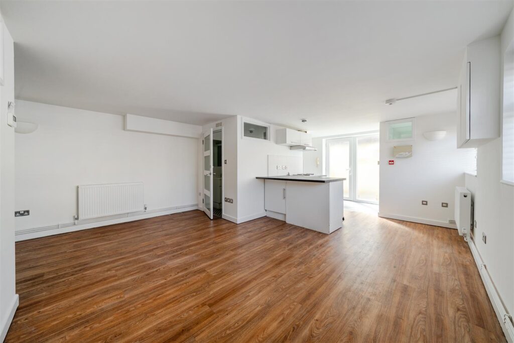 George Road, Guildford