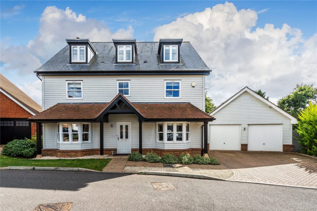 Cherry Tree Lane, Ewhurst, Cranleigh, Surrey, GU6 7GG
