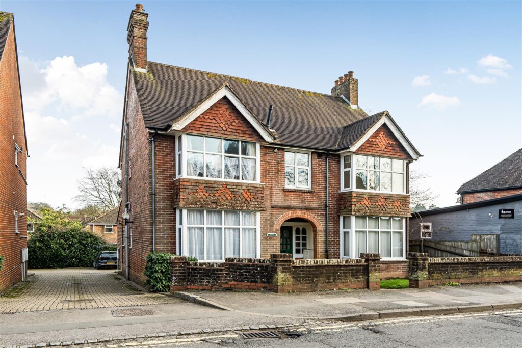 Liphook Road, Haslemere