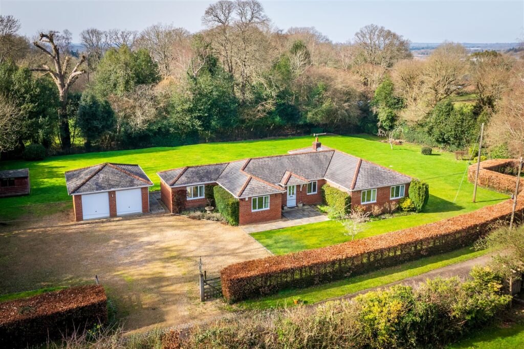 Hydestile, Godalming