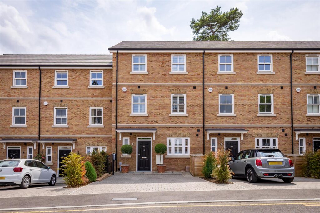 Rivermount Gardens, Guildford